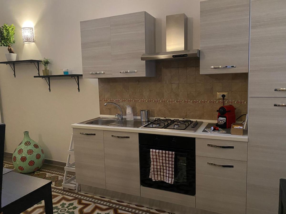 La Casa Di Nonna Titina Apartment Lecce Bagian luar foto