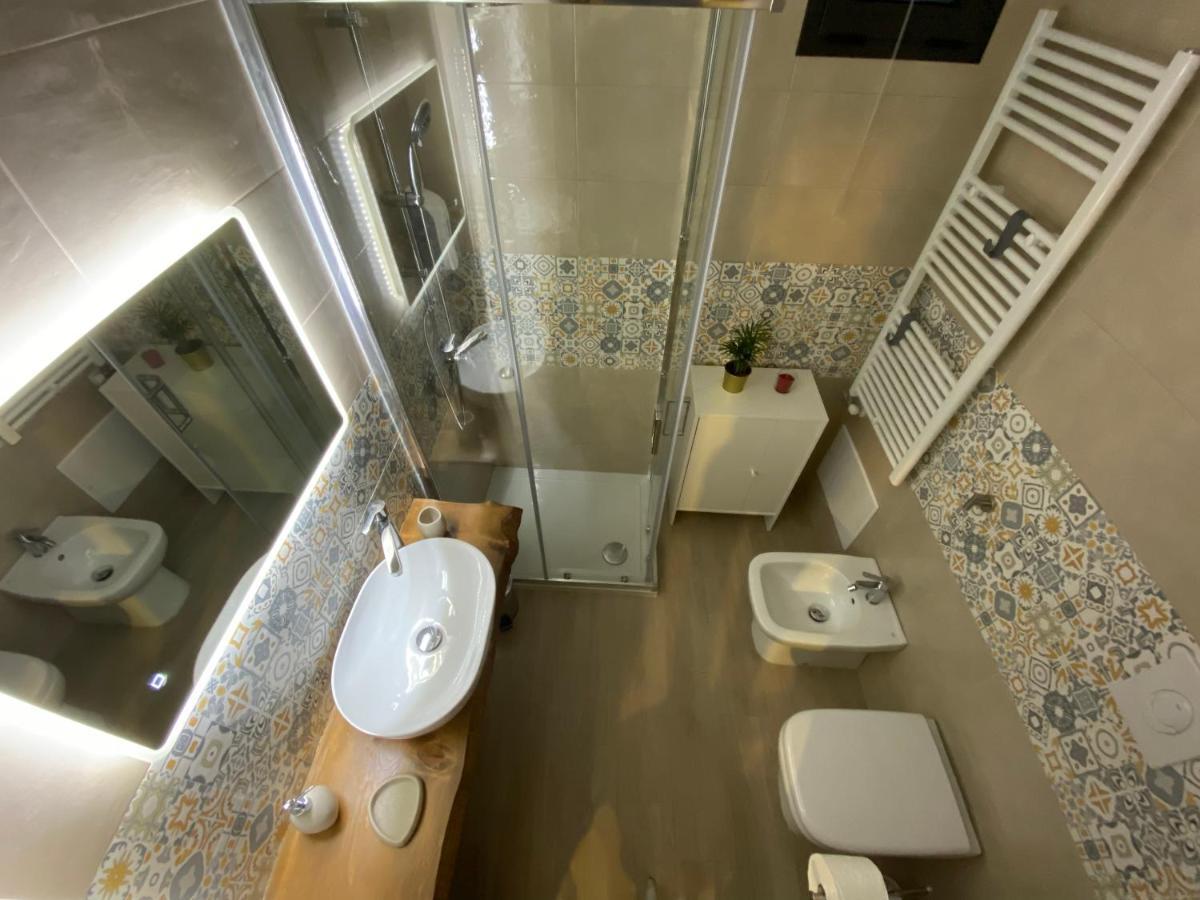 La Casa Di Nonna Titina Apartment Lecce Bagian luar foto