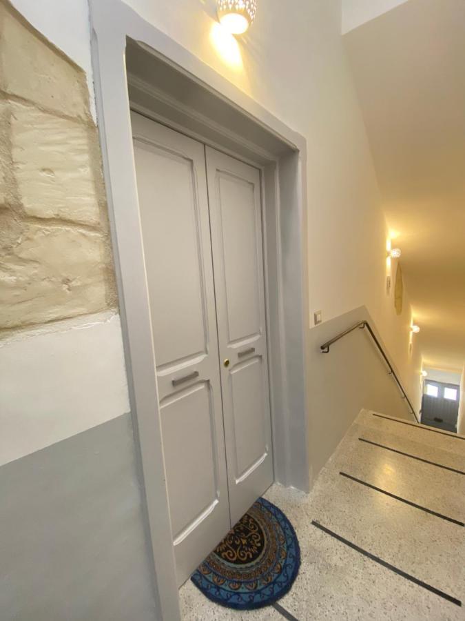 La Casa Di Nonna Titina Apartment Lecce Bagian luar foto