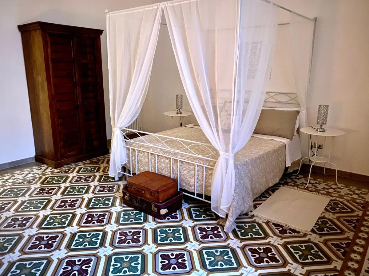 La Casa Di Nonna Titina Apartment Lecce Bagian luar foto