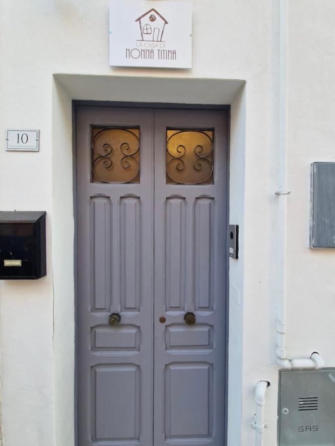 La Casa Di Nonna Titina Apartment Lecce Bagian luar foto