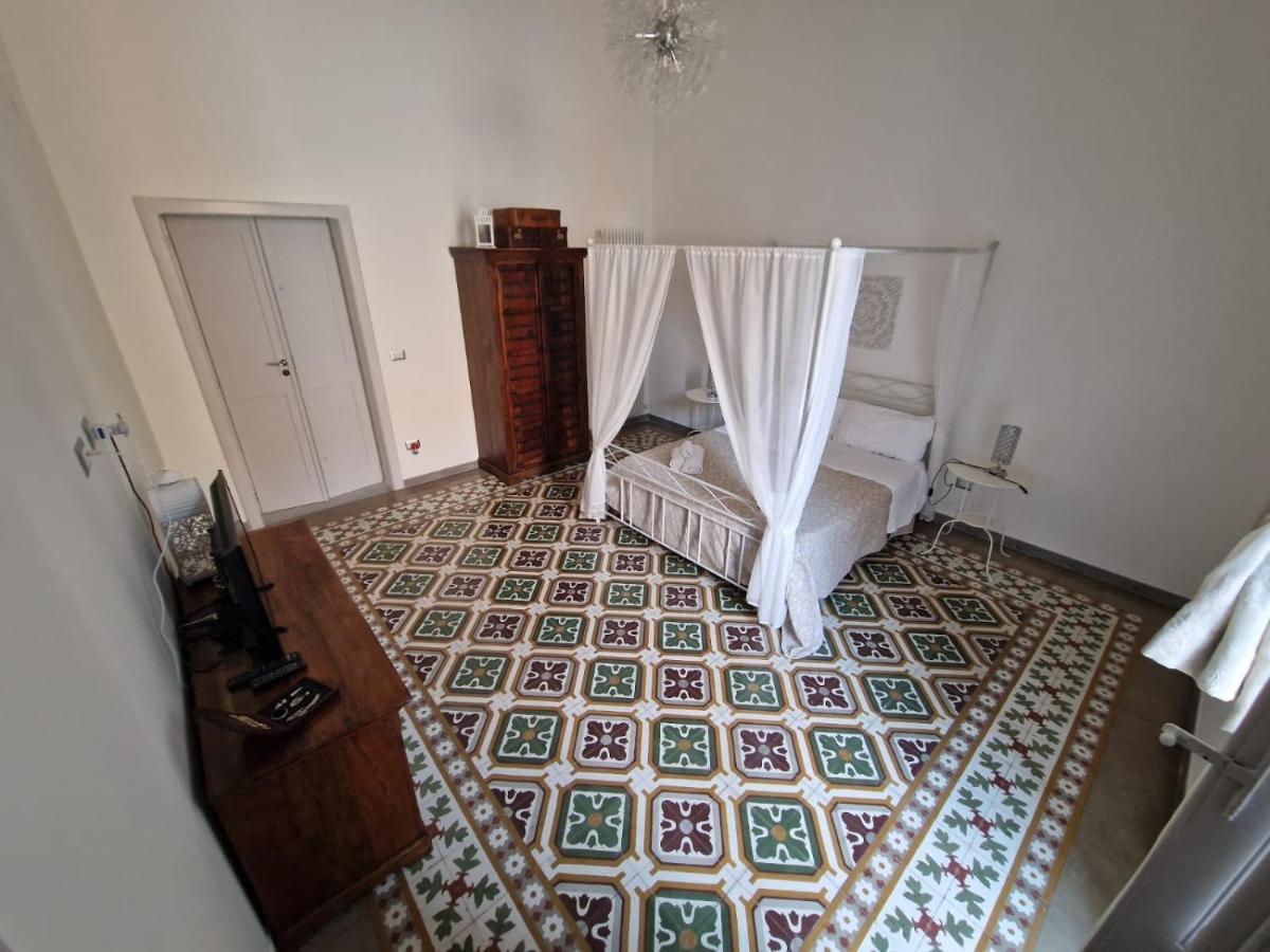 La Casa Di Nonna Titina Apartment Lecce Bagian luar foto
